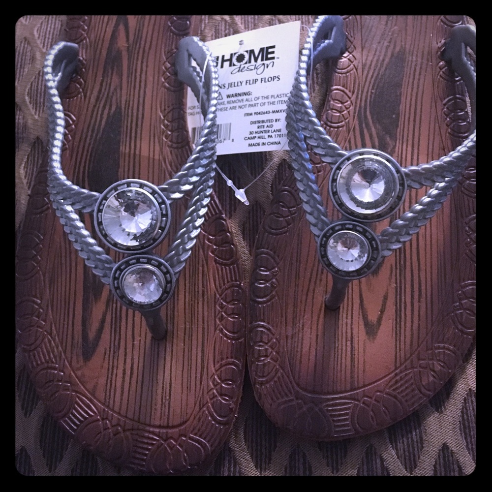 Brown sandal silver strap